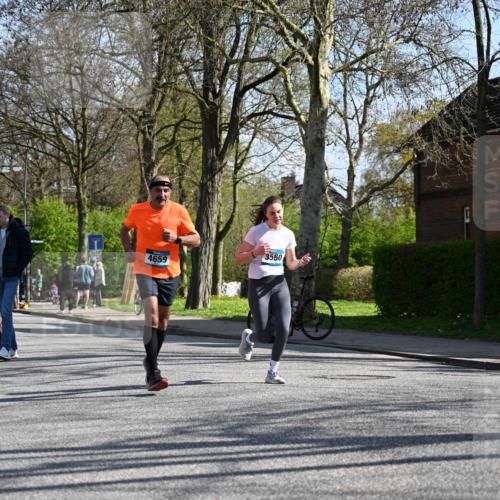12.04.2026 - 45. Internationalen Wilhelmsburger Insellauf J. Mangold http://msf.ph/oto/9462880 12.04.2026 10:50:52 Ziel 2198, 2197, 3039, 3550, 4659, 2935, 5823, 2762, 5618, 4756, 2506, 3996, 5608, 2598, 3049, 4263, 5769, 3572 meine-sportfotos.de