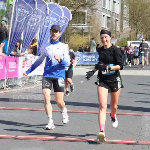12.04.2026 - 45. Internationalen Wilhelmsburger Insellauf Strokosch-Dieckow http://msf.ph/oto/9462956 12.04.2026 11:11:54 Ziel 3758, 4252, 4744 meine-sportfotos.de