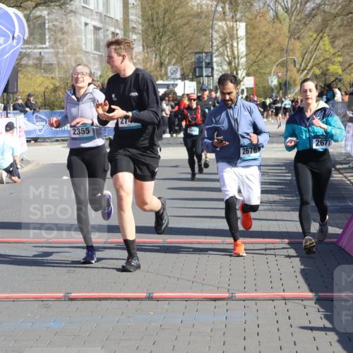 12.04.2026 - 45. Internationalen Wilhelmsburger Insellauf Strokosch-Dieckow http://msf.ph/oto/9462982 12.04.2026 10:53:16 Ziel 2746, 2355 meine-sportfotos.de