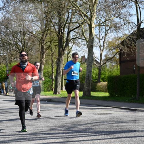 12.04.2026 - 45. Internationalen Wilhelmsburger Insellauf J. Mangold http://msf.ph/oto/9462993 12.04.2026 10:51:16 Ziel 2762, 5618, 4756, 2506, 3996, 5608, 2598, 3049, 4263, 5769, 3572, 4503, 3183, 3567, 2729, 5553, 2837, 4541, 2432 meine-sportfotos.de