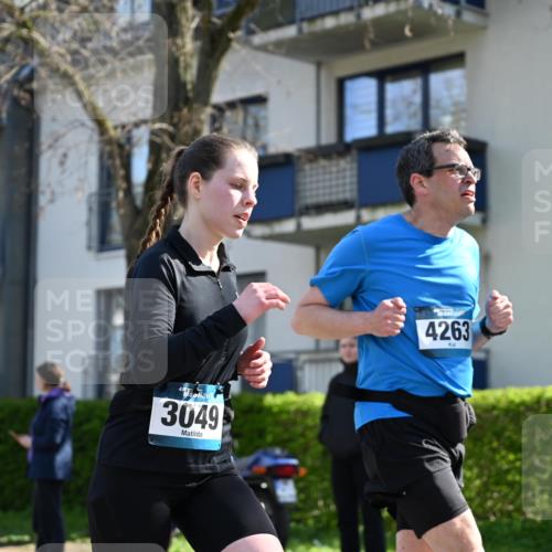 12.04.2026 - 45. Internationalen Wilhelmsburger Insellauf J. Mangold http://msf.ph/oto/9463012 12.04.2026 10:51:19 Ziel 5618, 4756, 2506, 3996, 5608, 2598, 3049, 4263, 5769, 3572, 4503, 3183, 3567, 2729, 5553, 2837, 4541, 2432, 4414 meine-sportfotos.de