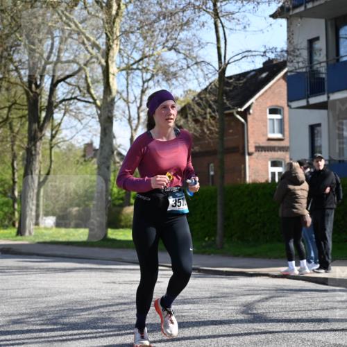 12.04.2026 - 45. Internationalen Wilhelmsburger Insellauf J. Mangold http://msf.ph/oto/9463028 12.04.2026 10:51:24 Ziel 4756, 2506, 3996, 5608, 2598, 3049, 4263, 5769, 3572, 4503, 3183, 3567, 2729, 5553, 2837, 4541, 2432, 4414, 5671, 4596, 4024, 5789 meine-sportfotos.de