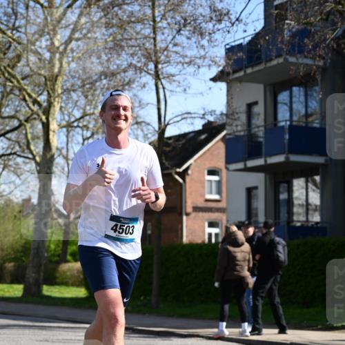 12.04.2026 - 45. Internationalen Wilhelmsburger Insellauf J. Mangold http://msf.ph/oto/9463055 12.04.2026 10:51:30 Ziel 3049, 4263, 5769, 3572, 4503, 3183, 3183, 3567, 2729, 5553, 2837, 4541, 2432, 4414, 5671, 4596, 4024, 5789, 3151, 3674, 3184 meine-sportfotos.de