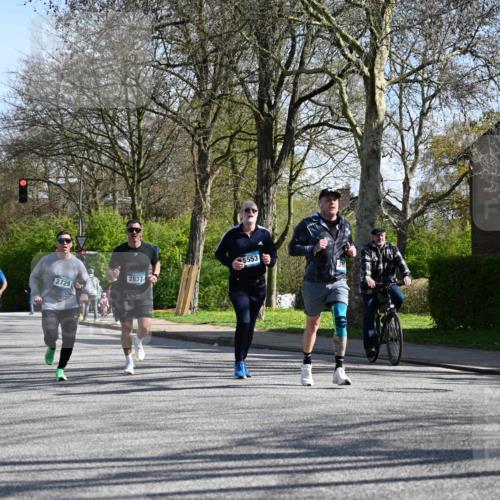 12.04.2026 - 45. Internationalen Wilhelmsburger Insellauf J. Mangold http://msf.ph/oto/9463077 12.04.2026 10:51:43 Ziel 3183, 3567, 2729, 5553, 2837, 4541, 2432, 4414, 5671, 4596, 4024, 5789, 3151, 3674, 3184, 3366, 3366, 3923, 3887, 3102, 3852, 2239, 2256, 2255, 5501, 5574 meine-sportfotos.de