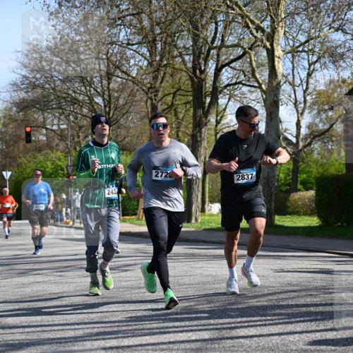 12.04.2026 - 45. Internationalen Wilhelmsburger Insellauf J. Mangold http://msf.ph/oto/9463099 12.04.2026 10:51:45 Ziel 3183, 3567, 2729, 5553, 2837, 4541, 2432, 4414, 5671, 4596, 4024, 5789, 3151, 3674, 3184, 3366, 3923, 3887, 3102, 3887, 3102, 3852, 2239, 2256, 2255, 5501, 5574, 4710 meine-sportfotos.de
