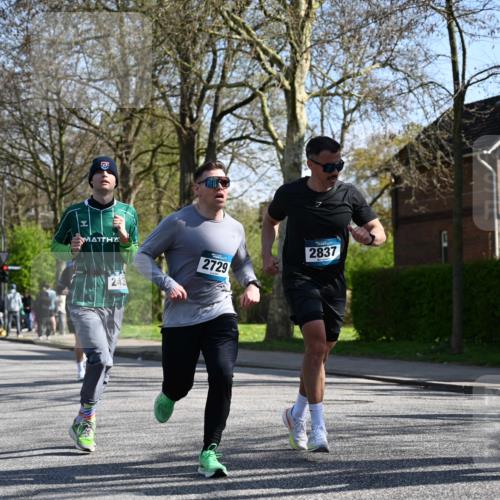 12.04.2026 - 45. Internationalen Wilhelmsburger Insellauf J. Mangold http://msf.ph/oto/9463107 12.04.2026 10:51:46 Ziel 3183, 3567, 2729, 5553, 2837, 4541, 2432, 4414, 5671, 4596, 4596, 4024, 5789, 3151, 3674, 3184, 3366, 3923, 3887, 3102, 3852, 2239, 2256, 2255, 5501, 5574, 4710 meine-sportfotos.de