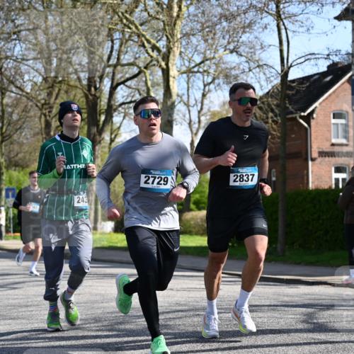 12.04.2026 - 45. Internationalen Wilhelmsburger Insellauf J. Mangold http://msf.ph/oto/9463112 12.04.2026 10:51:46 Ziel 3183, 3567, 2729, 5553, 2837, 4541, 2432, 4414, 5671, 4596, 4596, 4024, 5789, 3151, 3674, 3184, 3366, 3923, 3887, 3102, 3852, 2239, 2256, 2255, 5501, 5574, 4710 meine-sportfotos.de