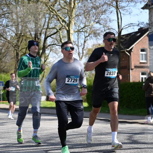 12.04.2026 - 45. Internationalen Wilhelmsburger Insellauf J. Mangold http://msf.ph/oto/9463114 12.04.2026 10:51:46 Ziel 3183, 3567, 2729, 5553, 2837, 4541, 2432, 4414, 5671, 4596, 4596, 4024, 5789, 3151, 3674, 3184, 3366, 3923, 3887, 3102, 3852, 2239, 2256, 2255, 5501, 5574, 4710 meine-sportfotos.de