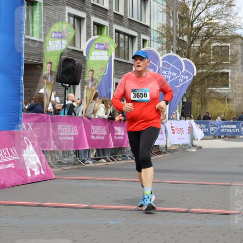 12.04.2026 - 45. Internationalen Wilhelmsburger Insellauf Strokosch-Dieckow http://msf.ph/oto/9463124 12.04.2026 13:17:01 Ziel 3656, 4312, 5404 meine-sportfotos.de