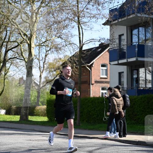 12.04.2026 - 45. Internationalen Wilhelmsburger Insellauf J. Mangold http://msf.ph/oto/9463126 12.04.2026 10:51:49 Ziel 3183, 3567, 2729, 5553, 2837, 4541, 2432, 4414, 5671, 4596, 4024, 5789, 3151, 3674, 3184, 3366, 3923, 3887, 3102, 3852, 2239, 2256, 2255, 5501, 5574, 4710 meine-sportfotos.de