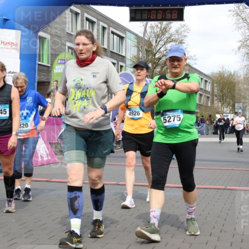 12.04.2026 - 45. Internationalen Wilhelmsburger Insellauf Strokosch-Dieckow http://msf.ph/oto/9463146 12.04.2026 13:16:57 Ziel 5275, 5269, 4820, 4926, 3656, 4312 meine-sportfotos.de