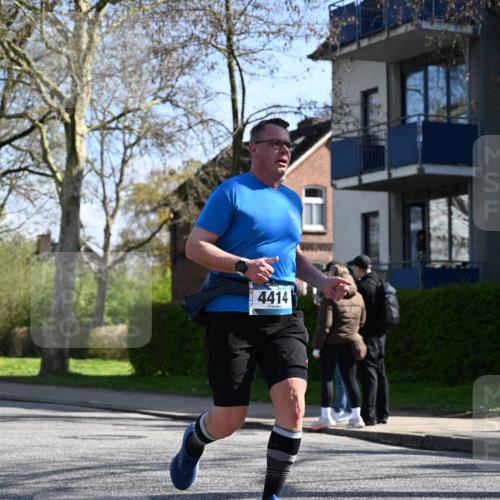 12.04.2026 - 45. Internationalen Wilhelmsburger Insellauf J. Mangold http://msf.ph/oto/9463153 12.04.2026 10:51:51 Ziel 3183, 3567, 2729, 5553, 2837, 4541, 2432, 4414, 5671, 4596, 4024, 5789, 3151, 3674, 3151, 3674, 3184, 3366, 3923, 3887, 3102, 3852, 2239, 2256, 2255, 5501, 5574, 4710, 4689, 4836 meine-sportfotos.de