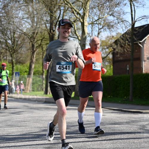 12.04.2026 - 45. Internationalen Wilhelmsburger Insellauf J. Mangold http://msf.ph/oto/9463174 12.04.2026 10:51:54 Ziel 3183, 3567, 2729, 5553, 2837, 4541, 2432, 4414, 5671, 4596, 4024, 5789, 3151, 3674, 3184, 3366, 3923, 3887, 3102, 3852, 2239, 2256, 2255, 5501, 5574, 5501, 5574, 4710, 4689, 4836, 3291 meine-sportfotos.de