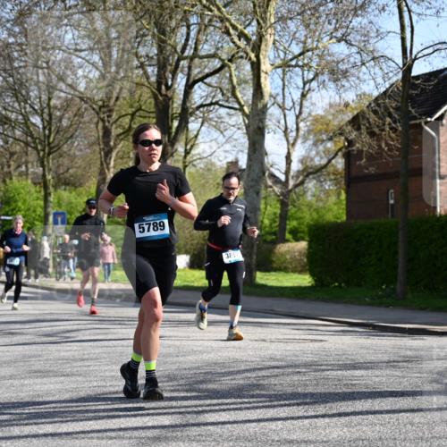 12.04.2026 - 45. Internationalen Wilhelmsburger Insellauf J. Mangold http://msf.ph/oto/9463213 12.04.2026 10:52:00 Ziel 4541, 2432, 4414, 5671, 4596, 4024, 5789, 3151, 3674, 3184, 3366, 3923, 3887, 3102, 3852, 2239, 2256, 2255, 5501, 5574, 4710, 4689, 4836, 3291, 5284, 3577, 2625 meine-sportfotos.de