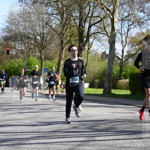 12.04.2026 - 45. Internationalen Wilhelmsburger Insellauf J. Mangold http://msf.ph/oto/9463233 12.04.2026 10:52:04 Ziel 4414, 5671, 4596, 4024, 5789, 3151, 3674, 3184, 3366, 3923, 3887, 3102, 3852, 2239, 3852, 2239, 2256, 2255, 5501, 5574, 4710, 4689, 4836, 3291, 5284, 3577, 2625, 4008, 3237, 5727 meine-sportfotos.de