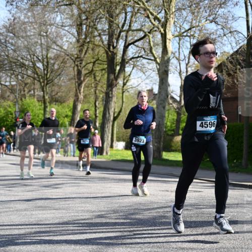 12.04.2026 - 45. Internationalen Wilhelmsburger Insellauf J. Mangold http://msf.ph/oto/9463240 12.04.2026 10:52:04 Ziel 4414, 5671, 4596, 4024, 5789, 3151, 3674, 3184, 3366, 3923, 3887, 3102, 3852, 2239, 3852, 2239, 2256, 2255, 5501, 5574, 4710, 4689, 4836, 3291, 5284, 3577, 2625, 4008, 3237, 5727 meine-sportfotos.de