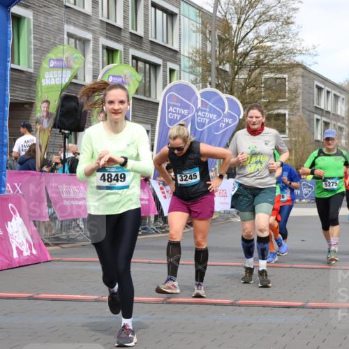 12.04.2026 - 45. Internationalen Wilhelmsburger Insellauf Strokosch-Dieckow http://msf.ph/oto/9463241 12.04.2026 13:16:53 Ziel 3245, 4849, 3195, 5275, 5269, 4820, 4926 meine-sportfotos.de