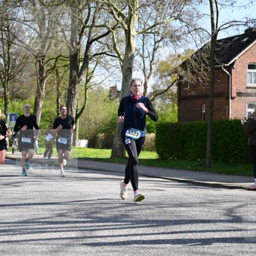 12.04.2026 - 45. Internationalen Wilhelmsburger Insellauf J. Mangold http://msf.ph/oto/9463249 12.04.2026 10:52:05 Ziel 4414, 5671, 4596, 4024, 5789, 3151, 3674, 3184, 3366, 3923, 3887, 3102, 3852, 2239, 2256, 2255, 2256, 2255, 5501, 5574, 4710, 4689, 4836, 3291, 5284, 3577, 2625, 4008, 3237, 5727 meine-sportfotos.de