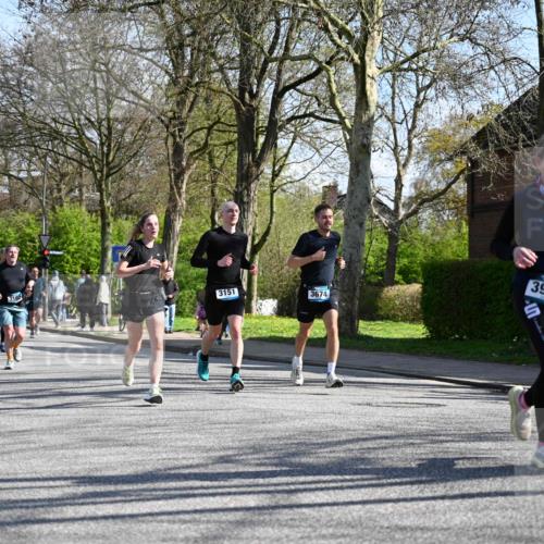 12.04.2026 - 45. Internationalen Wilhelmsburger Insellauf J. Mangold http://msf.ph/oto/9463254 12.04.2026 10:52:06 Ziel 4414, 5671, 4596, 4024, 5789, 3151, 3674, 3184, 3366, 3923, 3887, 3102, 3852, 2239, 2256, 2255, 5501, 5574, 5501, 5574, 4710, 4689, 4836, 3291, 3291, 5284, 3577, 2625, 4008, 3237, 5727 meine-sportfotos.de