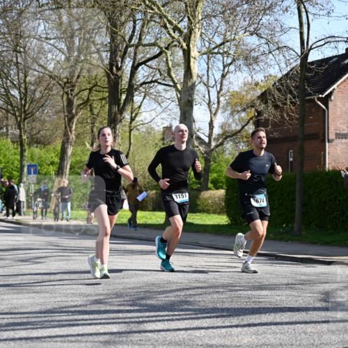 12.04.2026 - 45. Internationalen Wilhelmsburger Insellauf J. Mangold http://msf.ph/oto/9463271 12.04.2026 10:52:07 Ziel 5671, 4596, 4024, 5789, 3151, 3674, 3184, 3366, 3923, 3887, 3102, 3852, 2239, 2256, 2255, 5501, 5574, 4710, 4689, 4836, 3291, 5284, 3577, 2625, 4008, 3237, 5727 meine-sportfotos.de