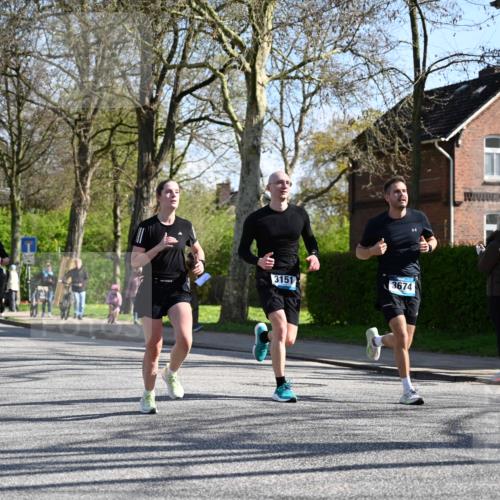 12.04.2026 - 45. Internationalen Wilhelmsburger Insellauf J. Mangold http://msf.ph/oto/9463276 12.04.2026 10:52:07 Ziel 5671, 4596, 4024, 5789, 3151, 3674, 3184, 3366, 3923, 3887, 3102, 3852, 2239, 2256, 2255, 5501, 5574, 4710, 4689, 4836, 3291, 5284, 3577, 2625, 4008, 3237, 5727 meine-sportfotos.de