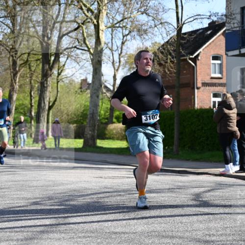 12.04.2026 - 45. Internationalen Wilhelmsburger Insellauf J. Mangold http://msf.ph/oto/9463279 12.04.2026 10:52:10 Ziel 4596, 4024, 5789, 3151, 3674, 3184, 3366, 3923, 3887, 3102, 3852, 2239, 2256, 2255, 5501, 5574, 4710, 4689, 4836, 3291, 5284, 3577, 2625, 4008, 3237, 5727 meine-sportfotos.de