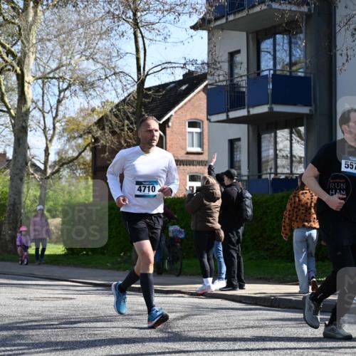 12.04.2026 - 45. Internationalen Wilhelmsburger Insellauf J. Mangold http://msf.ph/oto/9463302 12.04.2026 10:52:18 Ziel 3184, 3366, 3923, 3887, 3102, 3852, 2239, 2256, 2255, 5501, 5574, 4710, 4689, 4836, 3291, 3291, 5284, 3577, 2625, 4008, 3237, 5727, 2746, 2355, 5491, 3576 meine-sportfotos.de