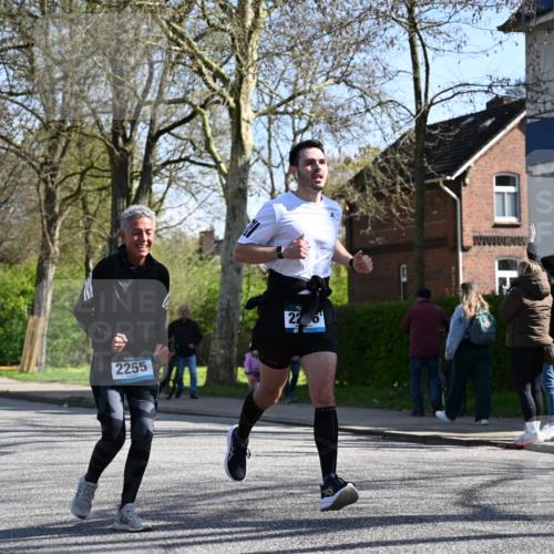 12.04.2026 - 45. Internationalen Wilhelmsburger Insellauf J. Mangold http://msf.ph/oto/9463315 12.04.2026 10:52:19 Ziel 3366, 3923, 3887, 3102, 3852, 2239, 2256, 2255, 5501, 5574, 4710, 4689, 4836, 3291, 5284, 3577, 2625, 4008, 3237, 5727, 2746, 2355, 5491, 3576 meine-sportfotos.de