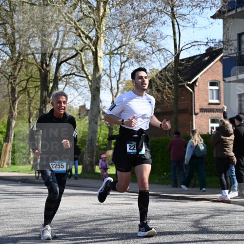 12.04.2026 - 45. Internationalen Wilhelmsburger Insellauf J. Mangold http://msf.ph/oto/9463317 12.04.2026 10:52:19 Ziel 3366, 3923, 3887, 3102, 3852, 2239, 2256, 2255, 5501, 5574, 4710, 4689, 4836, 3291, 5284, 3577, 2625, 4008, 3237, 5727, 2746, 2355, 5491, 3576 meine-sportfotos.de