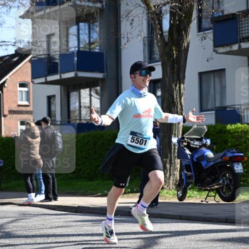 12.04.2026 - 45. Internationalen Wilhelmsburger Insellauf J. Mangold http://msf.ph/oto/9463338 12.04.2026 10:52:24 Ziel 3852, 2239, 2256, 2255, 5501, 5574, 4710, 4689, 4836, 3291, 5284, 3577, 2625, 2625, 4008, 3237, 5727, 2746, 2355, 5491, 3576, 4457, 2978, 2004 meine-sportfotos.de