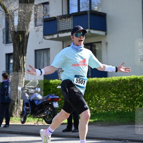 12.04.2026 - 45. Internationalen Wilhelmsburger Insellauf J. Mangold http://msf.ph/oto/9463347 12.04.2026 10:52:25 Ziel 3852, 2239, 2256, 2255, 5501, 5574, 4710, 4689, 4836, 3291, 5284, 3577, 2625, 4008, 4008, 3237, 5727, 2746, 2355, 2746, 2355, 5491, 3576, 4457, 2978, 2004 meine-sportfotos.de