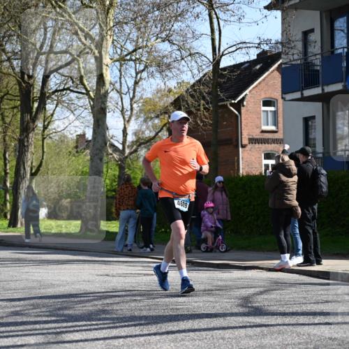 12.04.2026 - 45. Internationalen Wilhelmsburger Insellauf J. Mangold http://msf.ph/oto/9463371 12.04.2026 10:52:28 Ziel 3852, 2239, 2256, 2255, 5501, 5574, 4710, 4689, 4836, 3291, 5284, 3577, 2625, 4008, 3237, 5727, 5727, 2746, 2355, 5491, 3576, 4457, 2978, 2004 meine-sportfotos.de