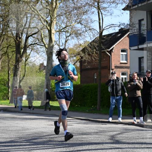 12.04.2026 - 45. Internationalen Wilhelmsburger Insellauf J. Mangold http://msf.ph/oto/9463389 12.04.2026 10:52:38 Ziel 4689, 4836, 3291, 5284, 3577, 2625, 4008, 3237, 5727, 2746, 2355, 5491, 3576, 4457, 2978, 2004, 2162, 4943, 4801, 4802, 5544 meine-sportfotos.de