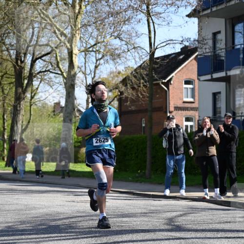 12.04.2026 - 45. Internationalen Wilhelmsburger Insellauf J. Mangold http://msf.ph/oto/9463390 12.04.2026 10:52:38 Ziel 4689, 4836, 3291, 5284, 3577, 2625, 4008, 3237, 5727, 2746, 2355, 5491, 3576, 4457, 2978, 2004, 2162, 4943, 4801, 4802, 5544 meine-sportfotos.de
