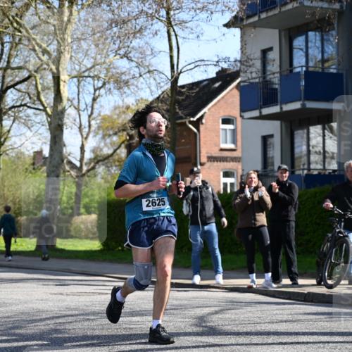12.04.2026 - 45. Internationalen Wilhelmsburger Insellauf J. Mangold http://msf.ph/oto/9463397 12.04.2026 10:52:39 Ziel 4689, 4836, 3291, 5284, 3577, 2625, 4008, 3237, 5727, 2746, 2355, 5491, 3576, 4457, 2978, 2004, 2162, 4943, 4801, 4802, 5544 meine-sportfotos.de