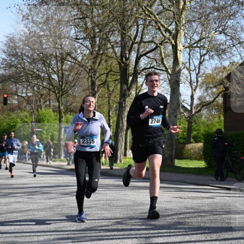 12.04.2026 - 45. Internationalen Wilhelmsburger Insellauf J. Mangold http://msf.ph/oto/9463437 12.04.2026 10:52:47 Ziel 3577, 2625, 4008, 3237, 5727, 2746, 2355, 5491, 3576, 4457, 2978, 2978, 2004, 2162, 4943, 4801, 4802, 5544, 4499, 4277, 2600, 5490, 5576 meine-sportfotos.de