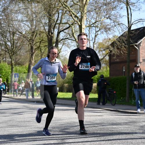 12.04.2026 - 45. Internationalen Wilhelmsburger Insellauf J. Mangold http://msf.ph/oto/9463445 12.04.2026 10:52:47 Ziel 3577, 2625, 4008, 3237, 5727, 2746, 2355, 5491, 3576, 4457, 2978, 2978, 2004, 2162, 4943, 4801, 4802, 5544, 4499, 4277, 2600, 5490, 5576 meine-sportfotos.de