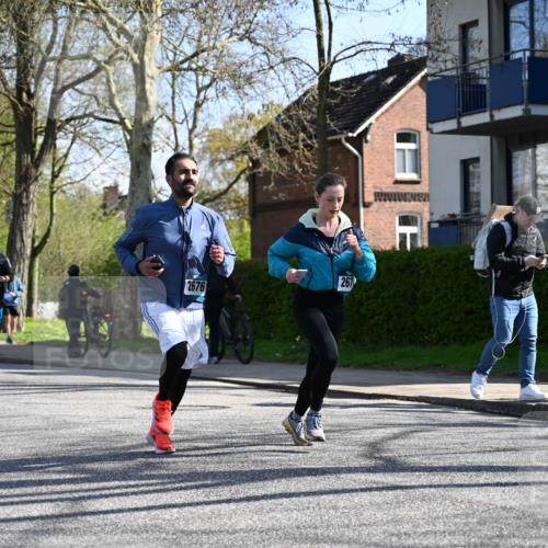 12.04.2026 - 45. Internationalen Wilhelmsburger Insellauf J. Mangold http://msf.ph/oto/9463453 12.04.2026 10:52:52 Ziel 5727, 2746, 2355, 5491, 3576, 4457, 2978, 2004, 2162, 4943, 4801, 4802, 5544, 4499, 4499, 4277, 2600, 5490, 5576, 5614, 4750, 2593 meine-sportfotos.de