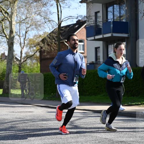 12.04.2026 - 45. Internationalen Wilhelmsburger Insellauf J. Mangold http://msf.ph/oto/9463463 12.04.2026 10:52:53 Ziel 5727, 2746, 2355, 5491, 3576, 4457, 2978, 2004, 2162, 4943, 4801, 4802, 5544, 4499, 4277, 2600, 5490, 4277, 2600, 5490, 5576, 5614, 4750, 2593 meine-sportfotos.de