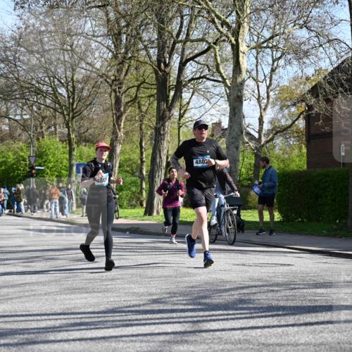 12.04.2026 - 45. Internationalen Wilhelmsburger Insellauf J. Mangold http://msf.ph/oto/9463523 12.04.2026 10:53:09 Ziel 4457, 2978, 2004, 2162, 4943, 4801, 4802, 5544, 4499, 4277, 2600, 5490, 5576, 5614, 4750, 2593, 2834, 2554, 5617, 5617, 5650, 4338 meine-sportfotos.de