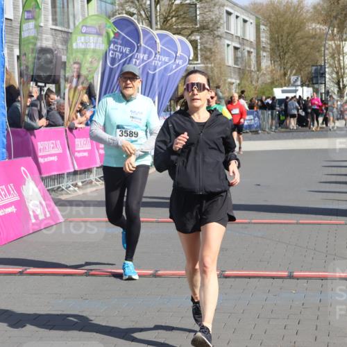 12.04.2026 - 45. Internationalen Wilhelmsburger Insellauf Strokosch-Dieckow http://msf.ph/oto/9463525 12.04.2026 11:12:45 Ziel 2816, 2918, 3589, 2135 meine-sportfotos.de