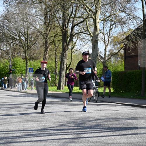 12.04.2026 - 45. Internationalen Wilhelmsburger Insellauf J. Mangold http://msf.ph/oto/9463526 12.04.2026 10:53:09 Ziel 4457, 2978, 2004, 2162, 4943, 4801, 4802, 5544, 4499, 4277, 2600, 5490, 5576, 5614, 4750, 2593, 2834, 2554, 5617, 5617, 5650, 4338 meine-sportfotos.de