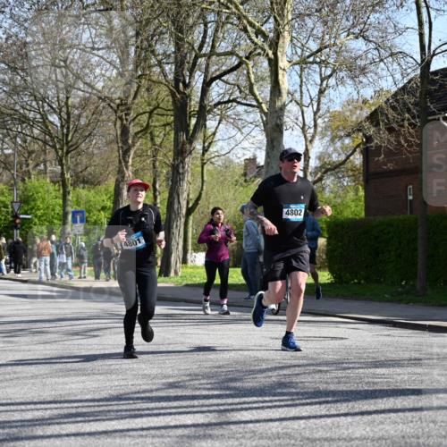 12.04.2026 - 45. Internationalen Wilhelmsburger Insellauf J. Mangold http://msf.ph/oto/9463532 12.04.2026 10:53:09 Ziel 4457, 2978, 2004, 2162, 4943, 4801, 4802, 5544, 4499, 4277, 2600, 5490, 5576, 5614, 4750, 2593, 2834, 2554, 5617, 5617, 5650, 4338 meine-sportfotos.de