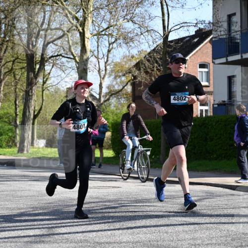 12.04.2026 - 45. Internationalen Wilhelmsburger Insellauf J. Mangold http://msf.ph/oto/9463542 12.04.2026 10:53:10 Ziel 4457, 2978, 2004, 2162, 4943, 4801, 4802, 5544, 4499, 4277, 2600, 5490, 5576, 5614, 4750, 2593, 2834, 2554, 5617, 5650, 4338 meine-sportfotos.de