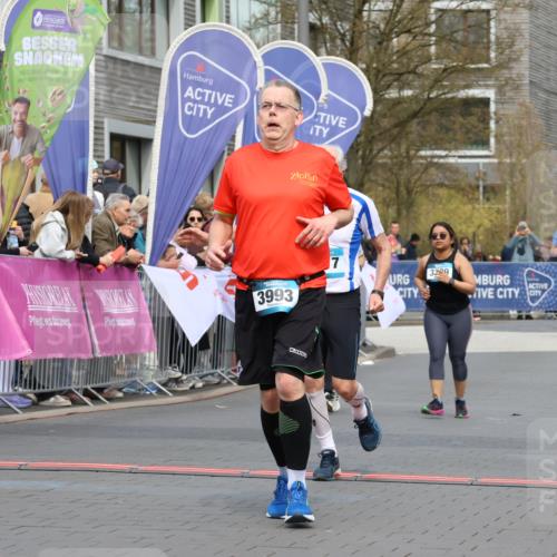 12.04.2026 - 45. Internationalen Wilhelmsburger Insellauf Strokosch-Dieckow http://msf.ph/oto/9463604 12.04.2026 13:16:31 Ziel 2681, 5839, 5582, 5666, 3993, 5517, 3710, 3709 meine-sportfotos.de