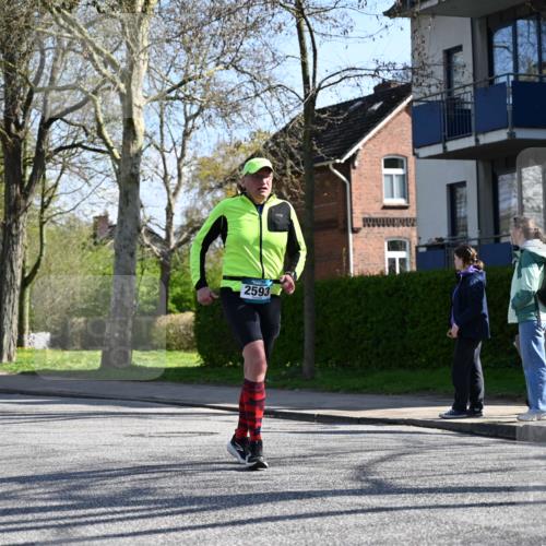 12.04.2026 - 45. Internationalen Wilhelmsburger Insellauf J. Mangold http://msf.ph/oto/9463609 12.04.2026 10:53:22 Ziel 4943, 4801, 4802, 5544, 4499, 4277, 2600, 5490, 5576, 5614, 4750, 2593, 2834, 2554, 5617, 5650, 4338, 5406, 2368, 5347, 3399, 2606 meine-sportfotos.de