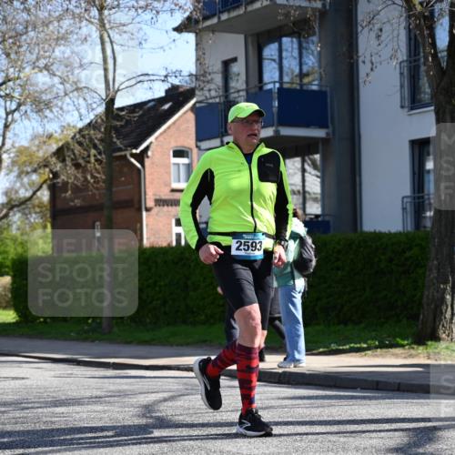 12.04.2026 - 45. Internationalen Wilhelmsburger Insellauf J. Mangold http://msf.ph/oto/9463623 12.04.2026 10:53:22 Ziel 4943, 4801, 4802, 5544, 4499, 4277, 2600, 5490, 5576, 5614, 4750, 2593, 2834, 2554, 5617, 5650, 4338, 5406, 2368, 5347, 3399, 2606 meine-sportfotos.de