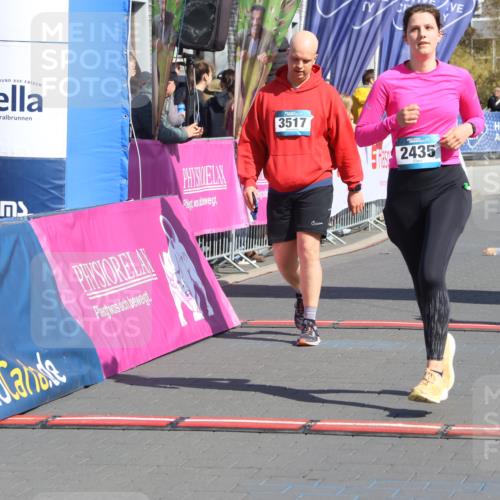 12.04.2026 - 45. Internationalen Wilhelmsburger Insellauf Strokosch-Dieckow http://msf.ph/oto/9463633 12.04.2026 11:13:00 Ziel 2435, 3517, 2739 meine-sportfotos.de