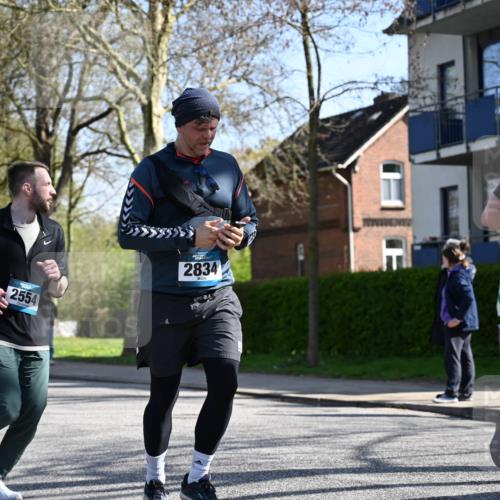 12.04.2026 - 45. Internationalen Wilhelmsburger Insellauf J. Mangold http://msf.ph/oto/9463653 12.04.2026 10:53:26 Ziel 4499, 4277, 2600, 5490, 5576, 5614, 4750, 2593, 2834, 2554, 5617, 5650, 4338, 5406, 2368, 5347, 3399, 2606, 3918, 5740 meine-sportfotos.de