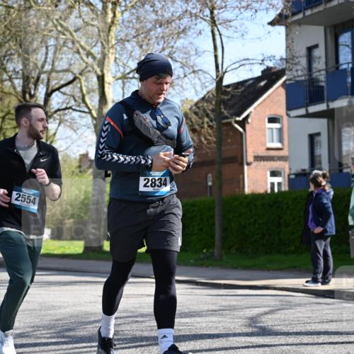 12.04.2026 - 45. Internationalen Wilhelmsburger Insellauf J. Mangold http://msf.ph/oto/9463654 12.04.2026 10:53:27 Ziel 4499, 4277, 2600, 5490, 5576, 5614, 4750, 2593, 2834, 2554, 5617, 5650, 5650, 4338, 5406, 2368, 5347, 3399, 2606, 3918, 5740, 2958, 2957, 2895 meine-sportfotos.de